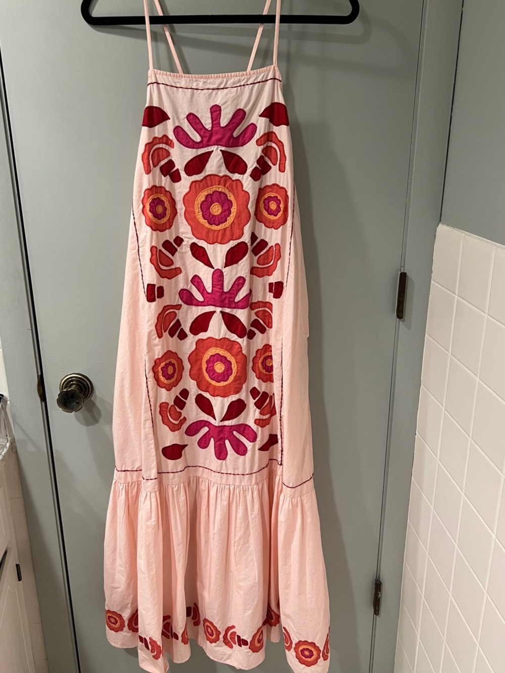 Zara Limited Edition Pink Embroidered Maxi Dress with Red Floral Motif - Blogger - Picture 3 of 6